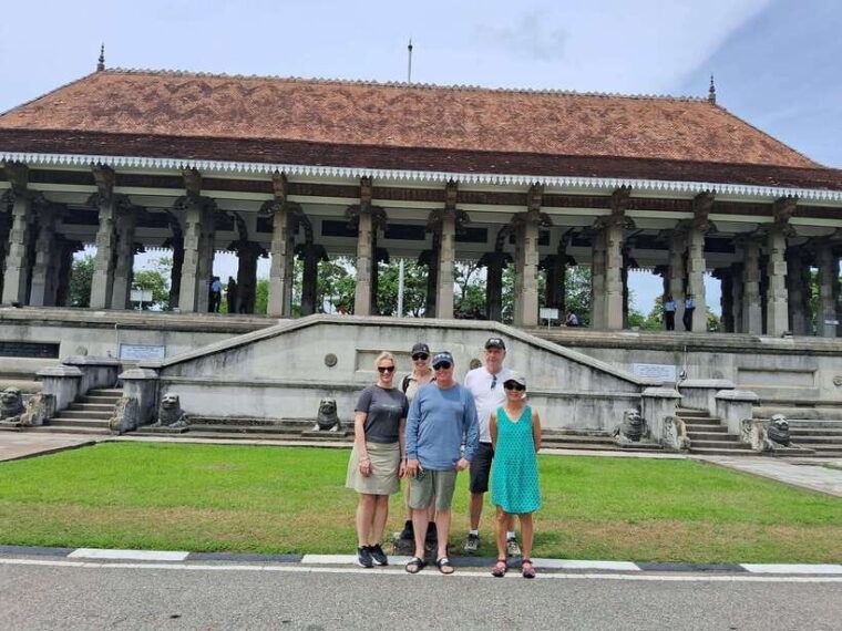 colombo-private-guided-tuk-tuk-city-tour-with-hotel-pickup