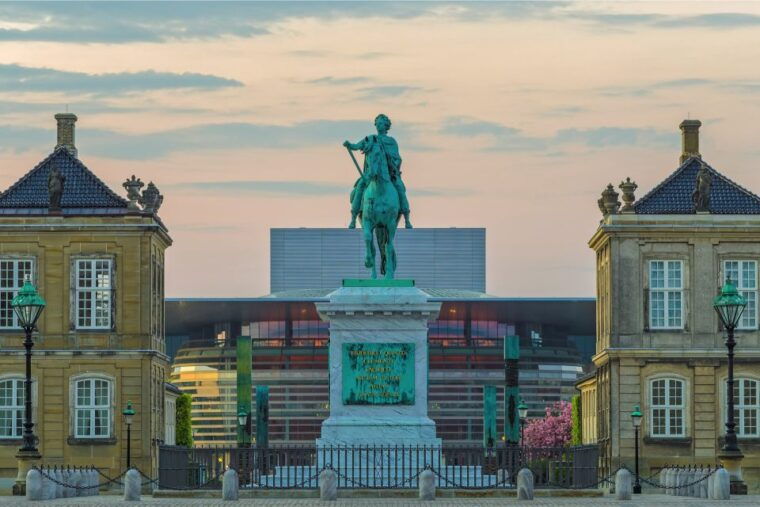 copenhagen-highlights-secrets-private-walking-tour