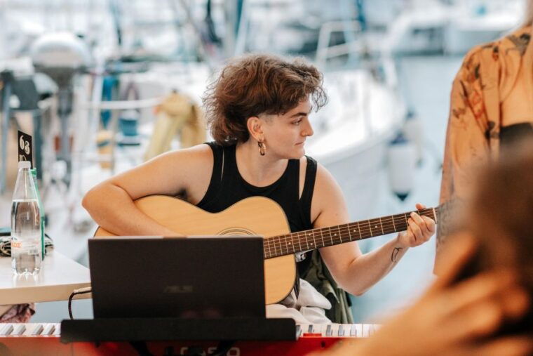 corfu-music-stories-of-a-corfiot-at-the-vineyard