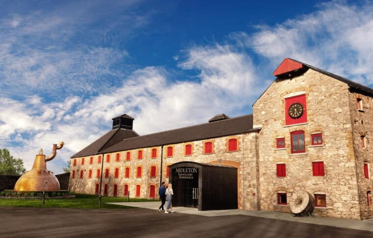 cork-jameson-cocktail-making-class-at-midleton-distillery