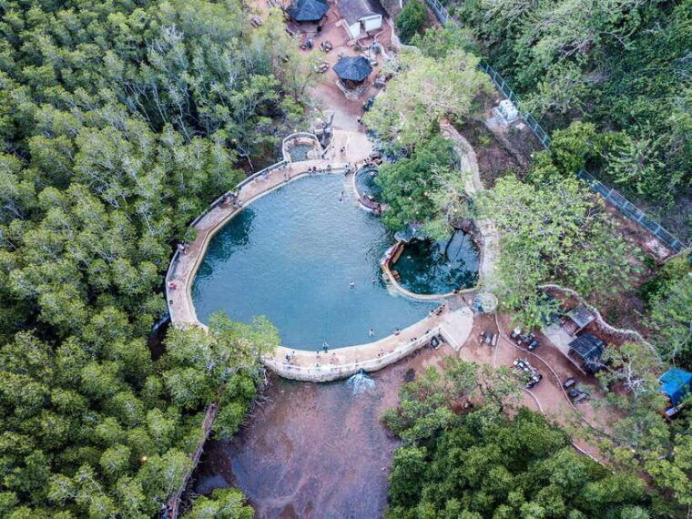 coron-town-tour-maquinit-hot-spring