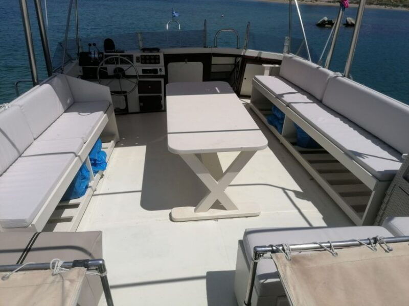crete-snorkeling-boat-trip-with-lunch-and-transfer