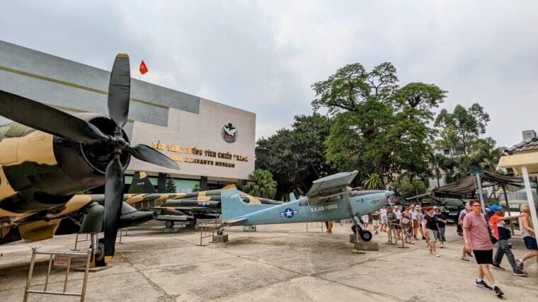 cu-chi-ben-duoc-less-touristy-tunnel-war-remnants-museum