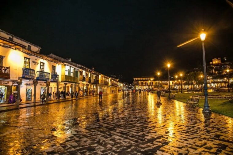 cusco-legends-and-history-night-tour-with-pisco-sour