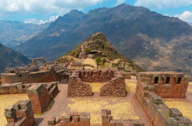 cusco-sacred-valley-tour-pisac-and-ollantaytambo