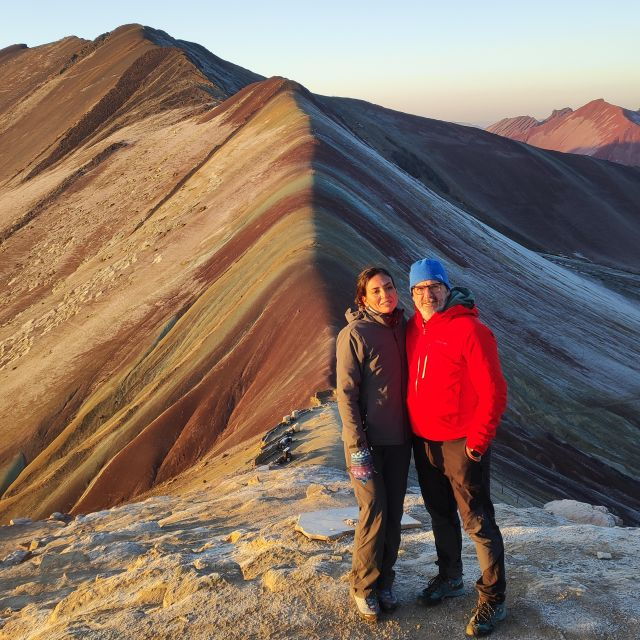 cusco-sunrise-at-the-rainbow-mountain-vinicunca