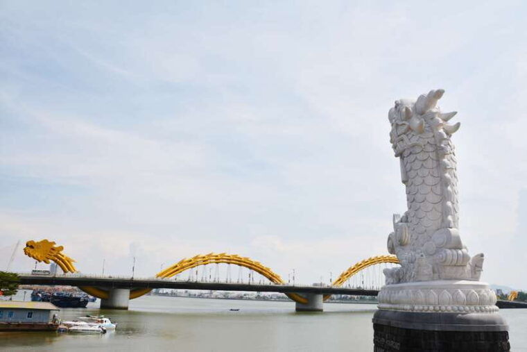 da-nang-con-market-and-seafood-street-experience