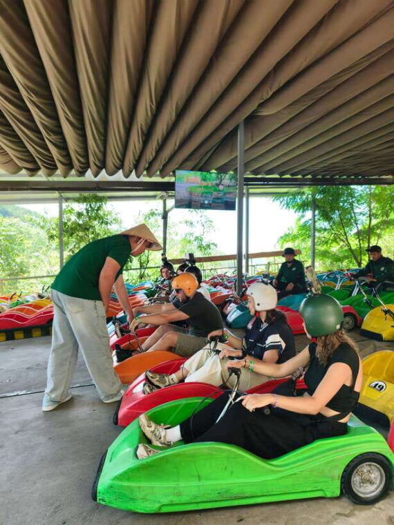 dalat-combo-2-days-three-waterfall-group-tour-canyoning