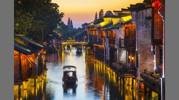 delve-into-wuzhen-water-town-private-tour-from-shanghai