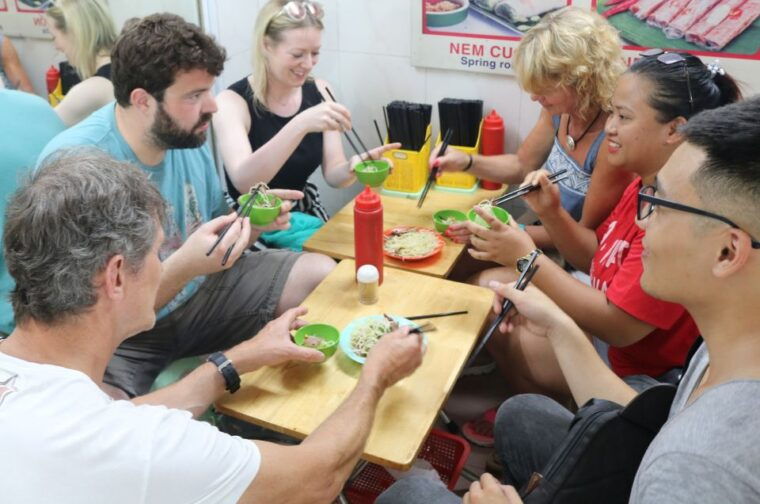 discover-hanois-street-food-by-night-mini-class-coffee
