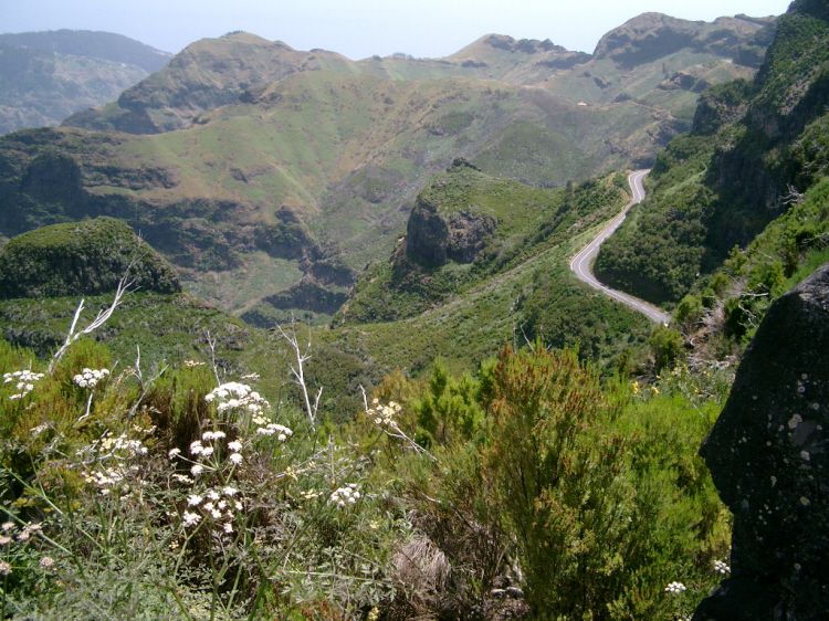 discover-madeira-full-day-tour-to-porto-moniz