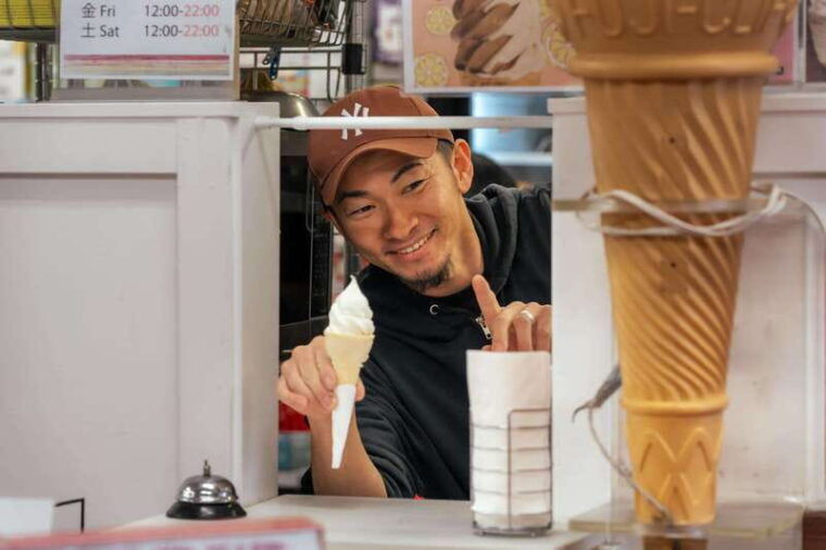 downtown-vancouver-asian-eats-walking-food-tour
