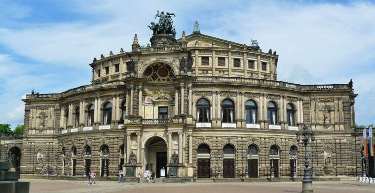 dresden-private-tour-including-castle-visit