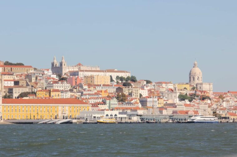 %e2%9b%b5bluemotion-lisbon%e2%9b%b5-sunset-sailing-tour-in-tagus-river
