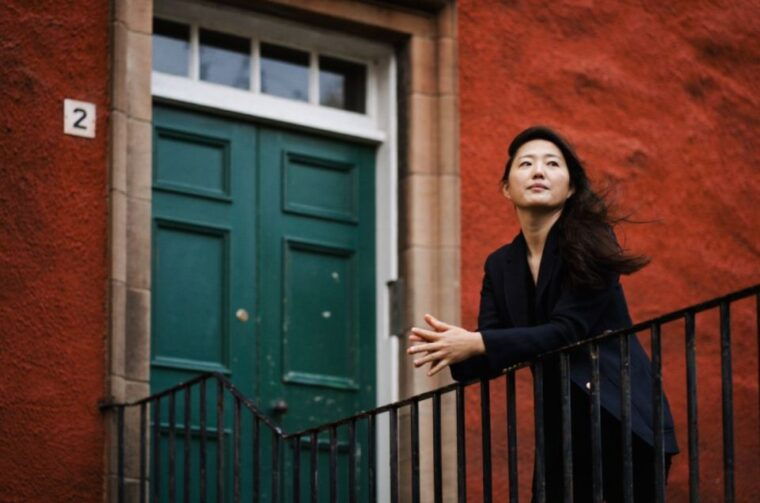edinburgh-photo-shoot-with-a-private-vacation-photographer
