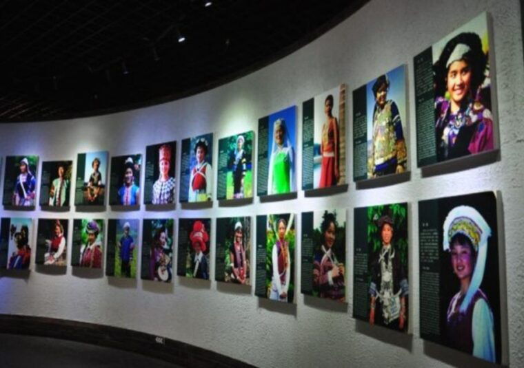 essences-of-kunming-downtown-day-tour