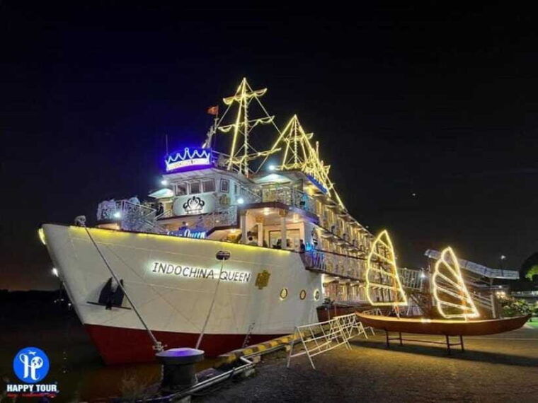 evening-delights-saigon-dinner-on-cruise-with-hotel-pickup