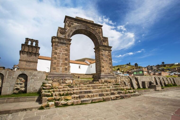 excursion-to-chucuito-aramu-muru-and-juli