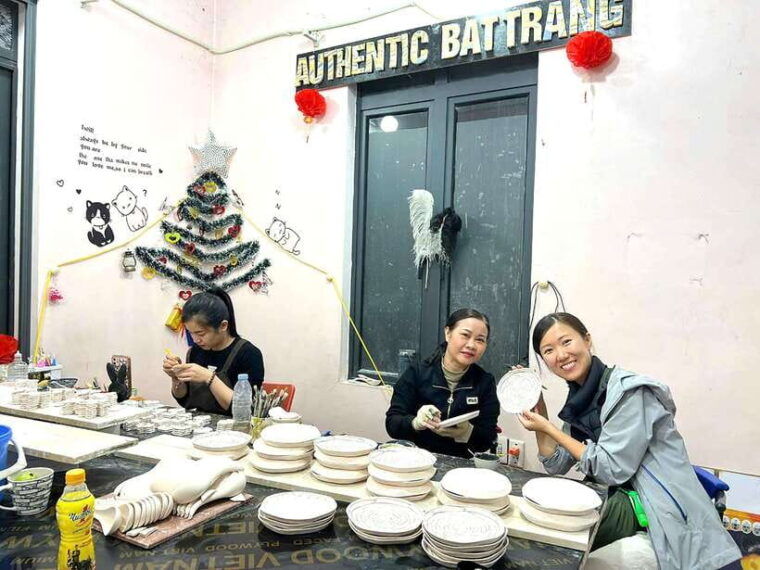 experience-the-art-of-ceramic-painting-hanois-old-quarter