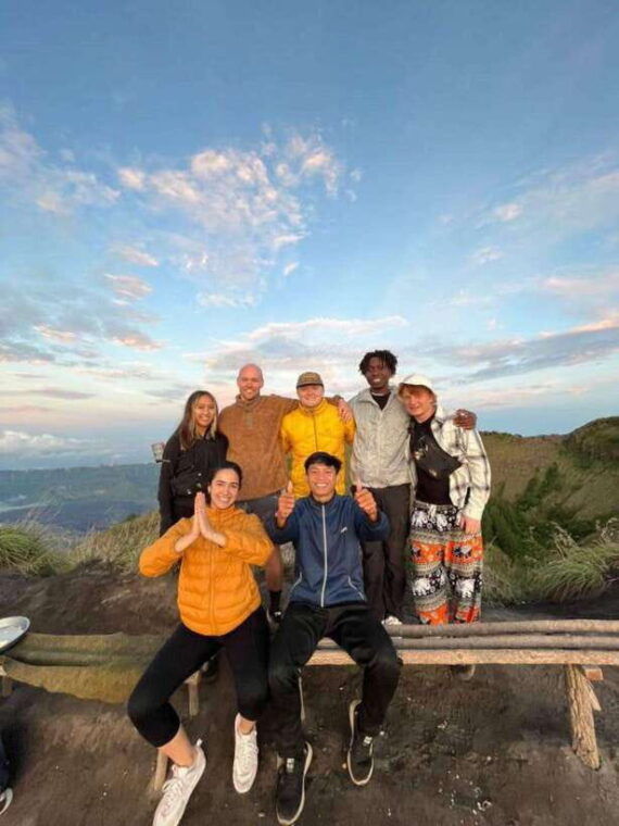 experience-the-majestic-mounth-batur-sunrise-trekking