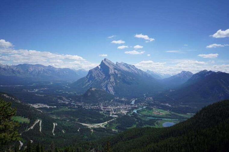 explore-10-rockies-lakes-peaks-canyons-in-one-day