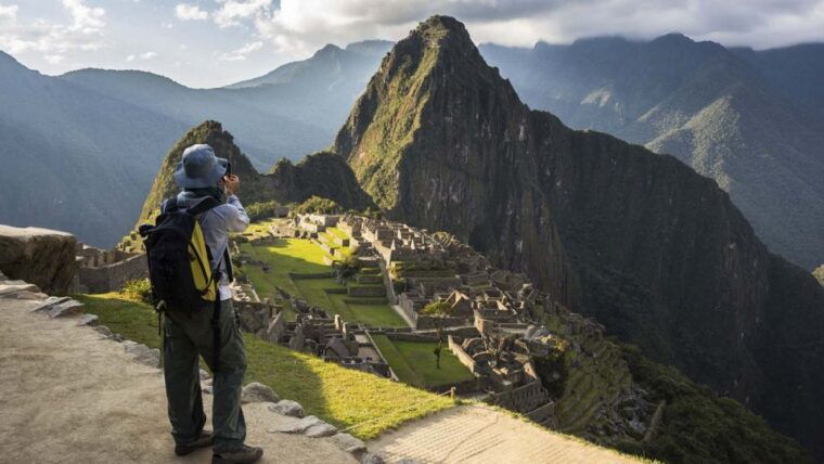 explore-cusco-rainbow-mountain-and-machu-picchu-in-5-days-2