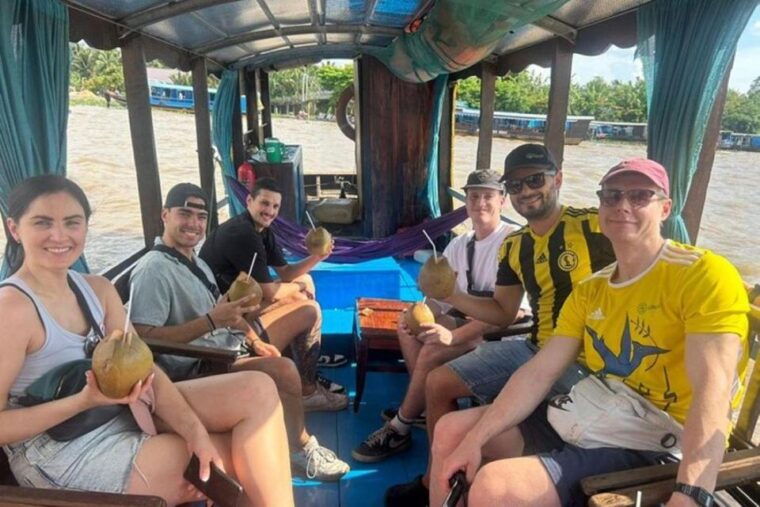 explore-mekong-delta-my-tho-ben-tre-vinh-trang-pagoda