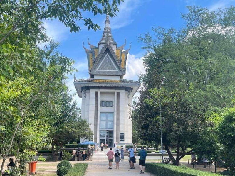 exploring-phnom-penh-a-comprehensive-city-tour-guide