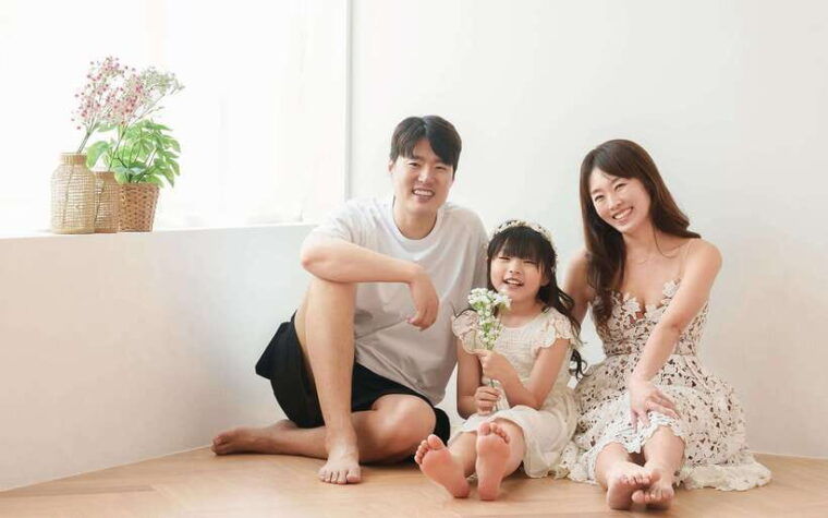 family-couple-and-group-photoshoot-in-seoul