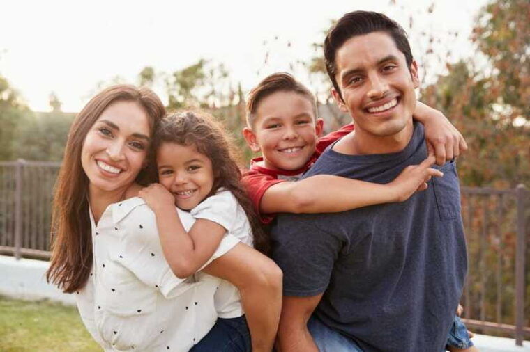 family-walking-tour-in-ottawa-special-highlights