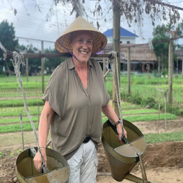 farming-local-market-cooking-class-in-tra-que-vegetable