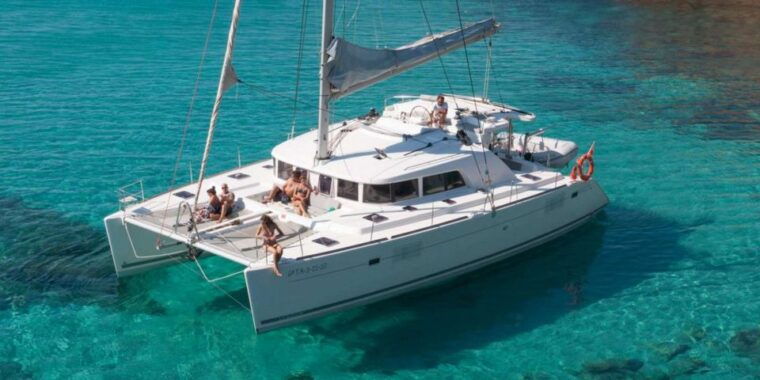 from-adamas-milos-and-poliegos-catamaran-cruise-with-lunch