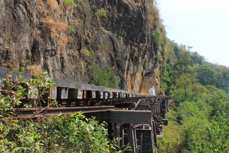 from-bangkok-historical-day-tour-to-river-kwai