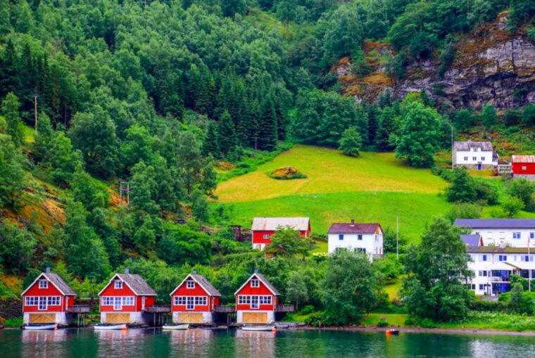from-bergen-flam-full-day-cruise-to-sognefjord