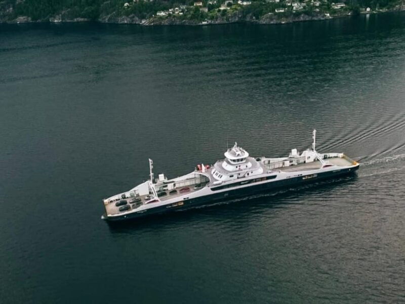 from-bergen-folgefonna-national-park-glacier-lake-tour