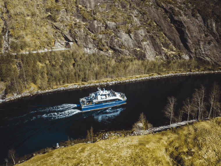 from-bergen-mostraumen-fjord-cruise-the-local-operator