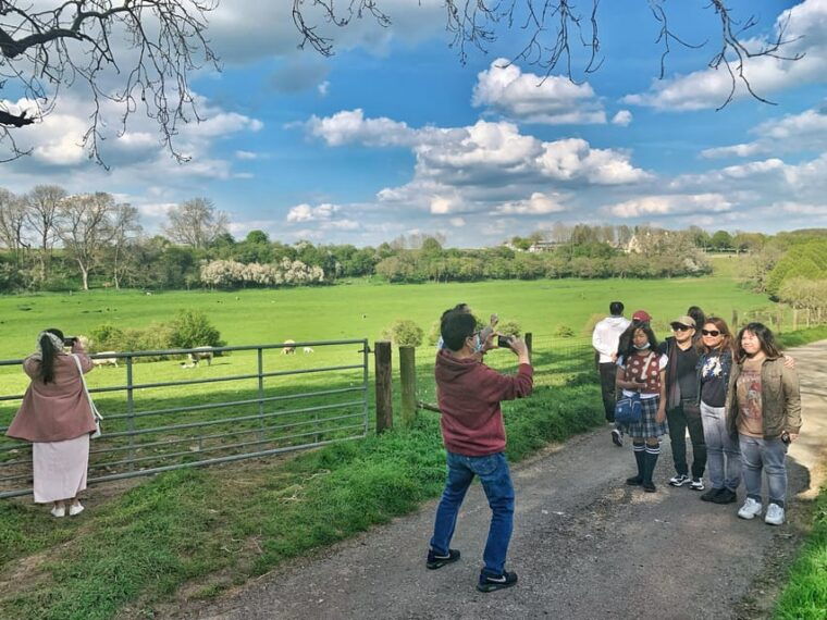 from-cambridge-guided-day-trip-to-stratford-the-cotswolds