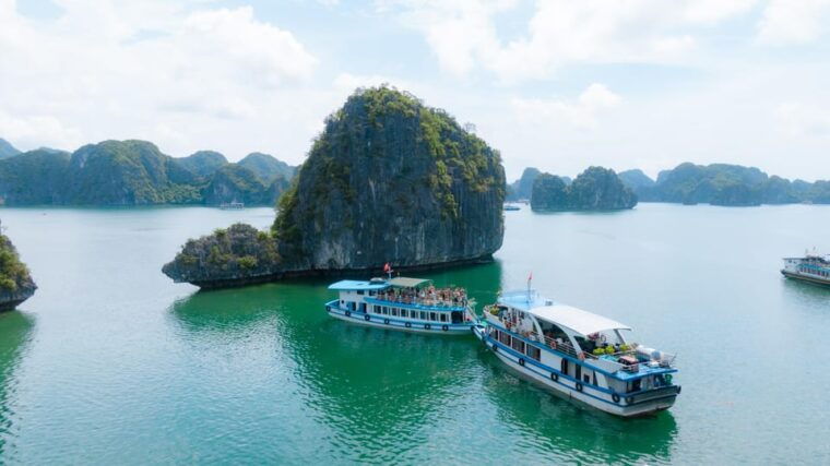 from-cat-ba-amazing-sunset-boat-tour-in-lan-ha-bay