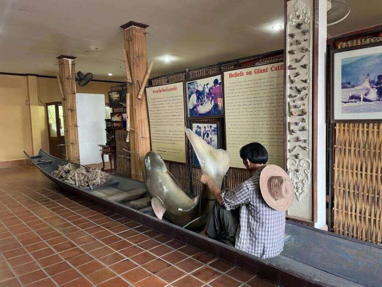 from-chiang-rai-3-temples-golden-triangle-tea-plantation