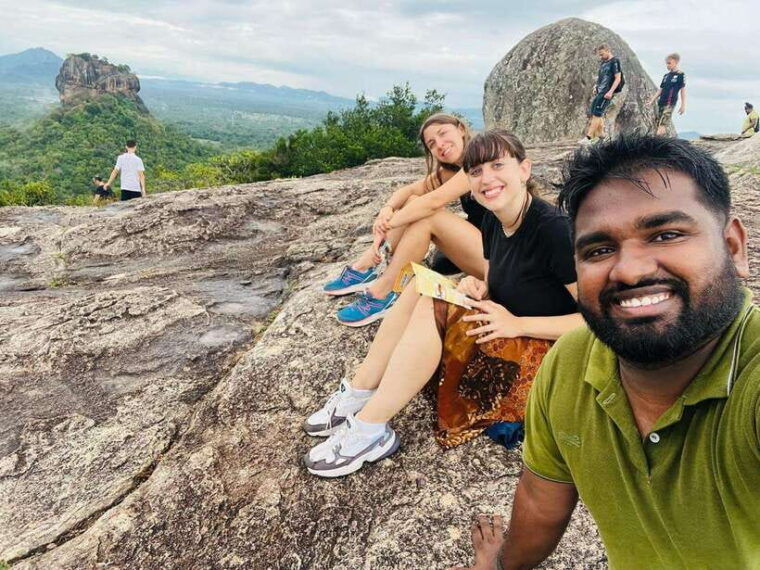 from-colombo-4-day-sri-lanka-round-tour-with-airport
