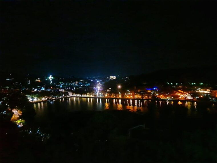 from-colombo-day-trip-to-kandy-pinnwala-royal-gardens