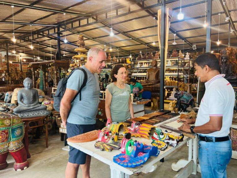 from-colombo-kandy-and-pinnawala-day-trip-with-tea-factory