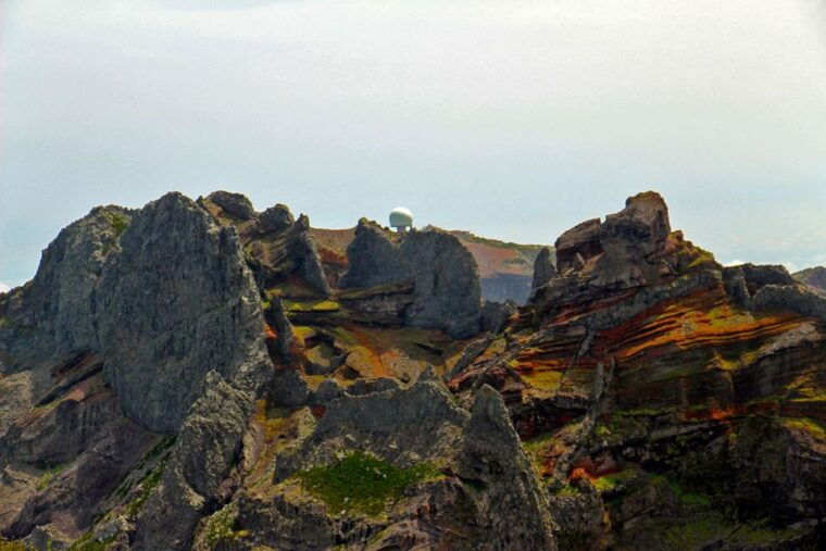 from-funchal-madeira-peaks-mountain-walk