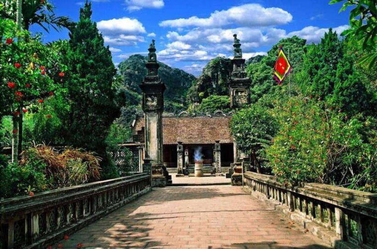 from-ha-noi-private-incense-village-ninh-binh-tour-1-day
