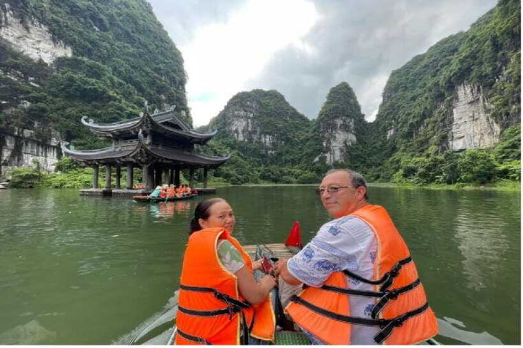 from-ha-noibai-dinh-trang-an-mua-cave-by-limousine-transfer