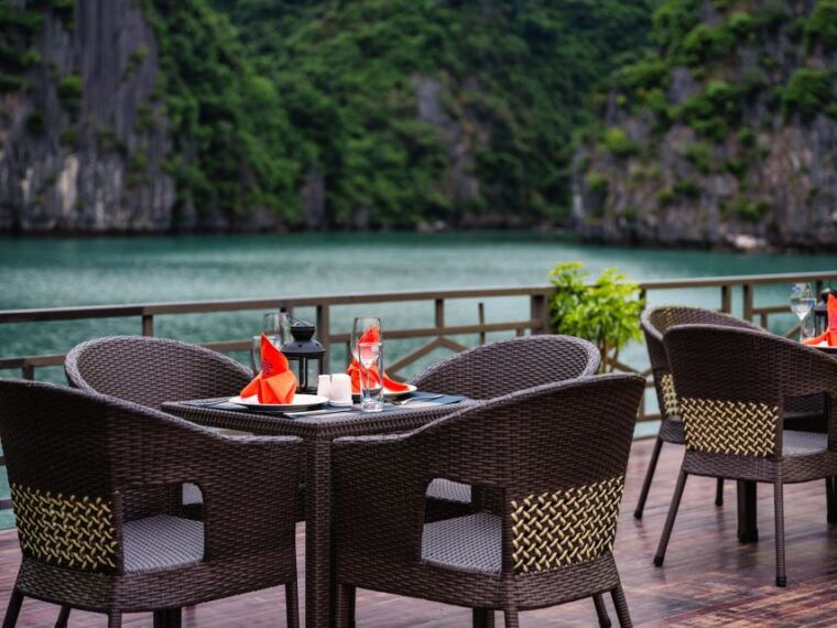 from-halong-2-days-1-night-with-halong-lan-ha-tour