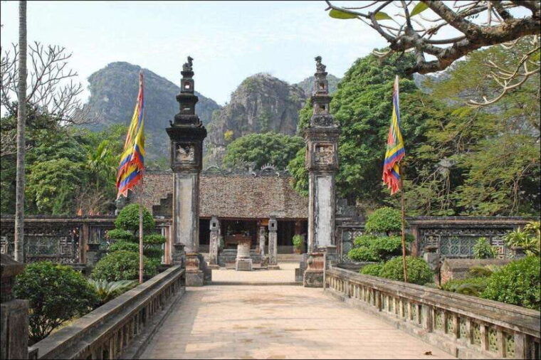 from-hanoi-2-day-ninh-binh-hoa-lu-and-trang-an-tour