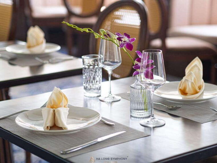 from-hanoi-ha-long-bay-day-cruise-kayak-buffet-lunch