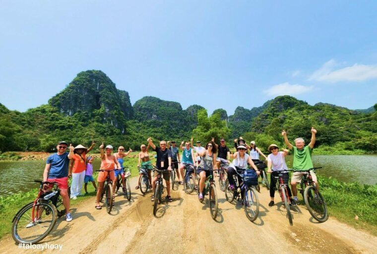from-hanoi-hoa-lu-trang-an-mua-cave-luxury-trip-w-limousine