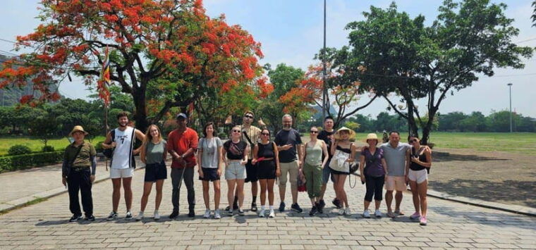 from-hanoi-ninh-binh-tam-coc-and-mua-cave-trip-with-lunch